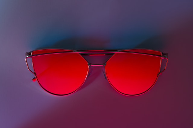Online Shopping for Sunglasses Leaves Aussies in the Dark on Safety