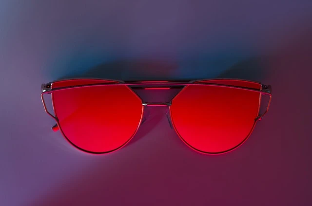 Online Shopping for Sunglasses Leaves Aussies in the Dark on Safety Online Shopping for Sunglasses Leaves Aussies in the Dark on Safety