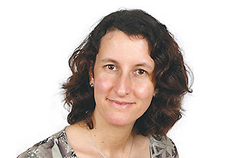 Dr Angela Jennings